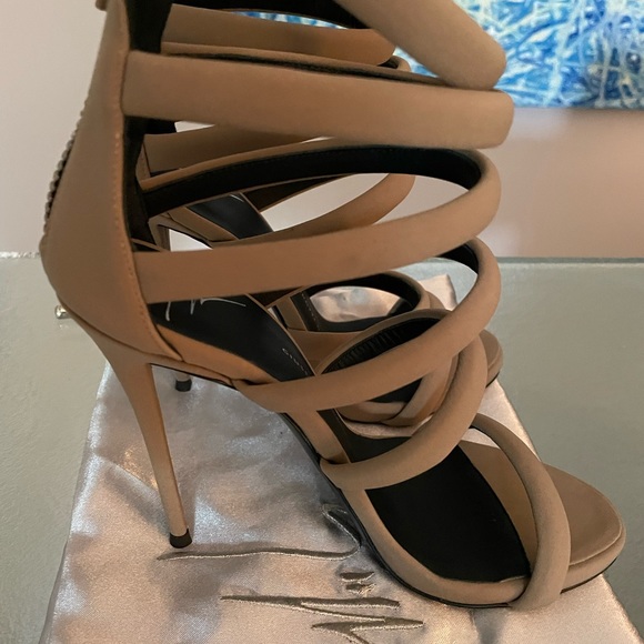 Giuseppe Zanotti platform Mink Suede NEVER WORN - Picture 6 of 14